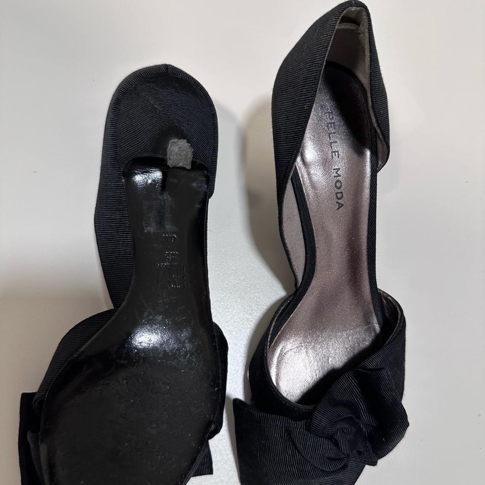 Pelle Moda Black Bow Heels